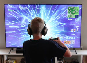 How to play music on a PS4 using Spotify or an USB drive