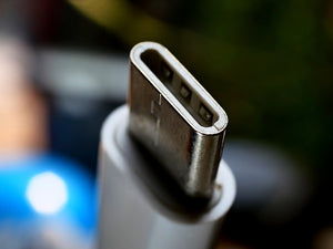 USB 4.0 will support 8K and 16K displays on a single cable in 2021